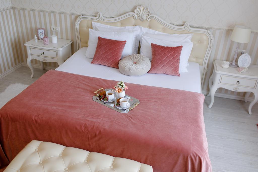 Royal Suite Apartment With Jacuzzi Soumy Extérieur photo